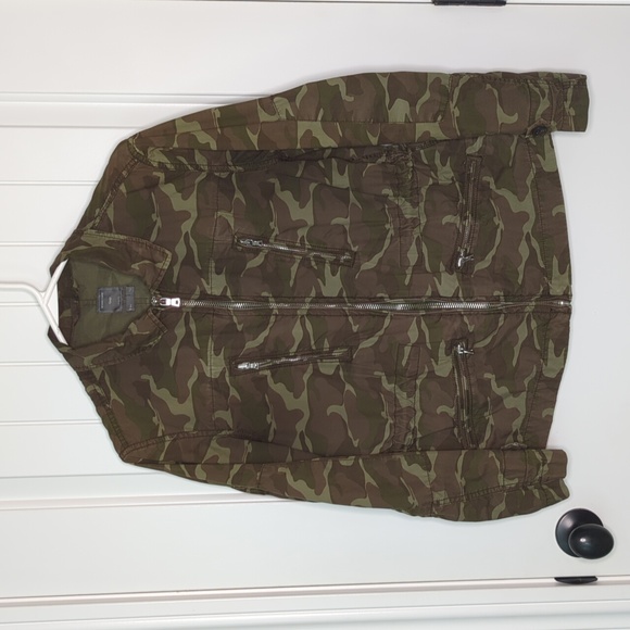 GAP Women's Full Zip Adjustable Drawcord Waist Camouflage Field Jacket Size S/T - Picture 1 of 8